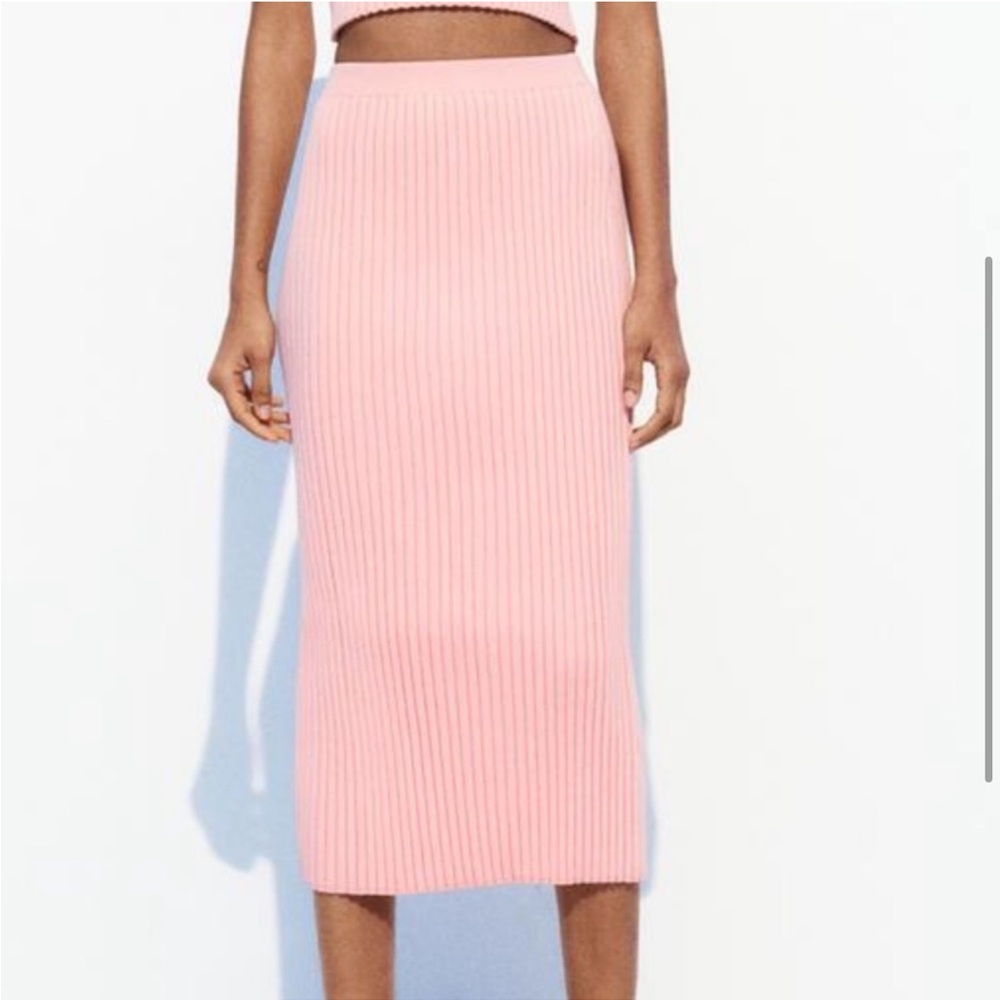 NWT - Zara light Pink Midi cable knit Pencil Skirt